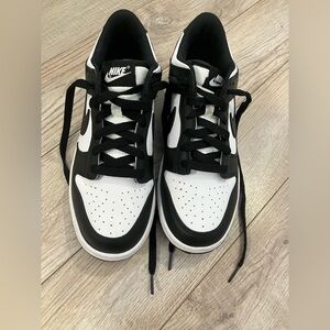 NIKE DUNK LOW (GS) 7y